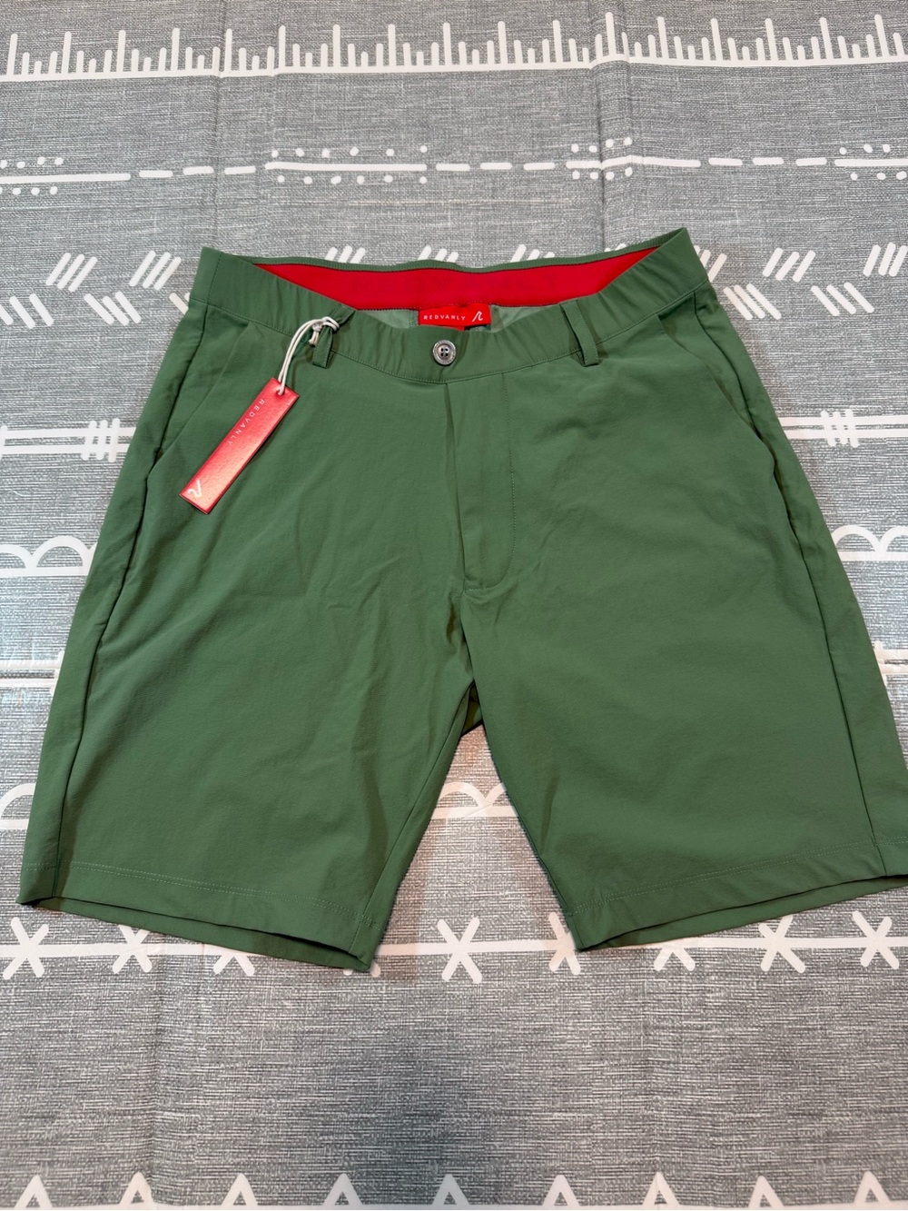 Redvanly Hanover Pull-On Shorts in Calliste Green